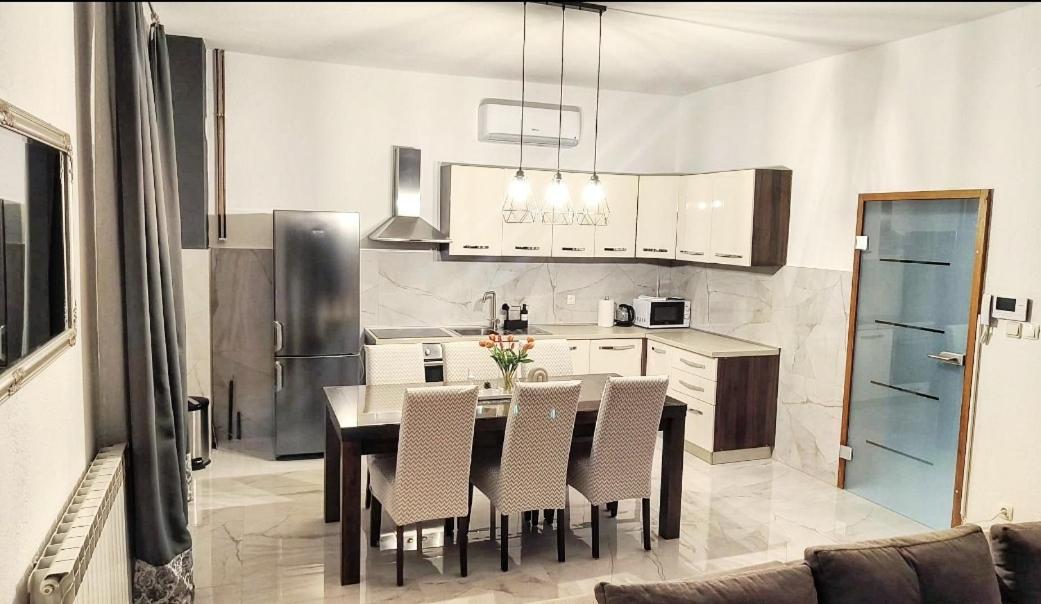 Kosante - Luxury Apartment - 150 M2 With Fitness Room Imotski Ngoại thất bức ảnh